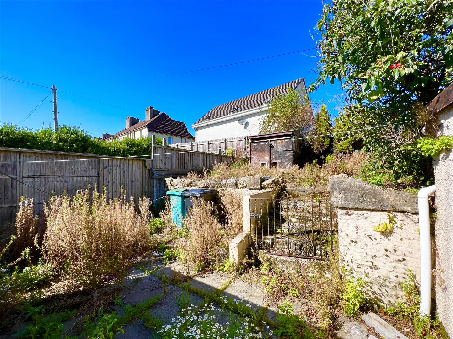 Woodhall Road, Calderbank, Airdrie Residence Estate Agents